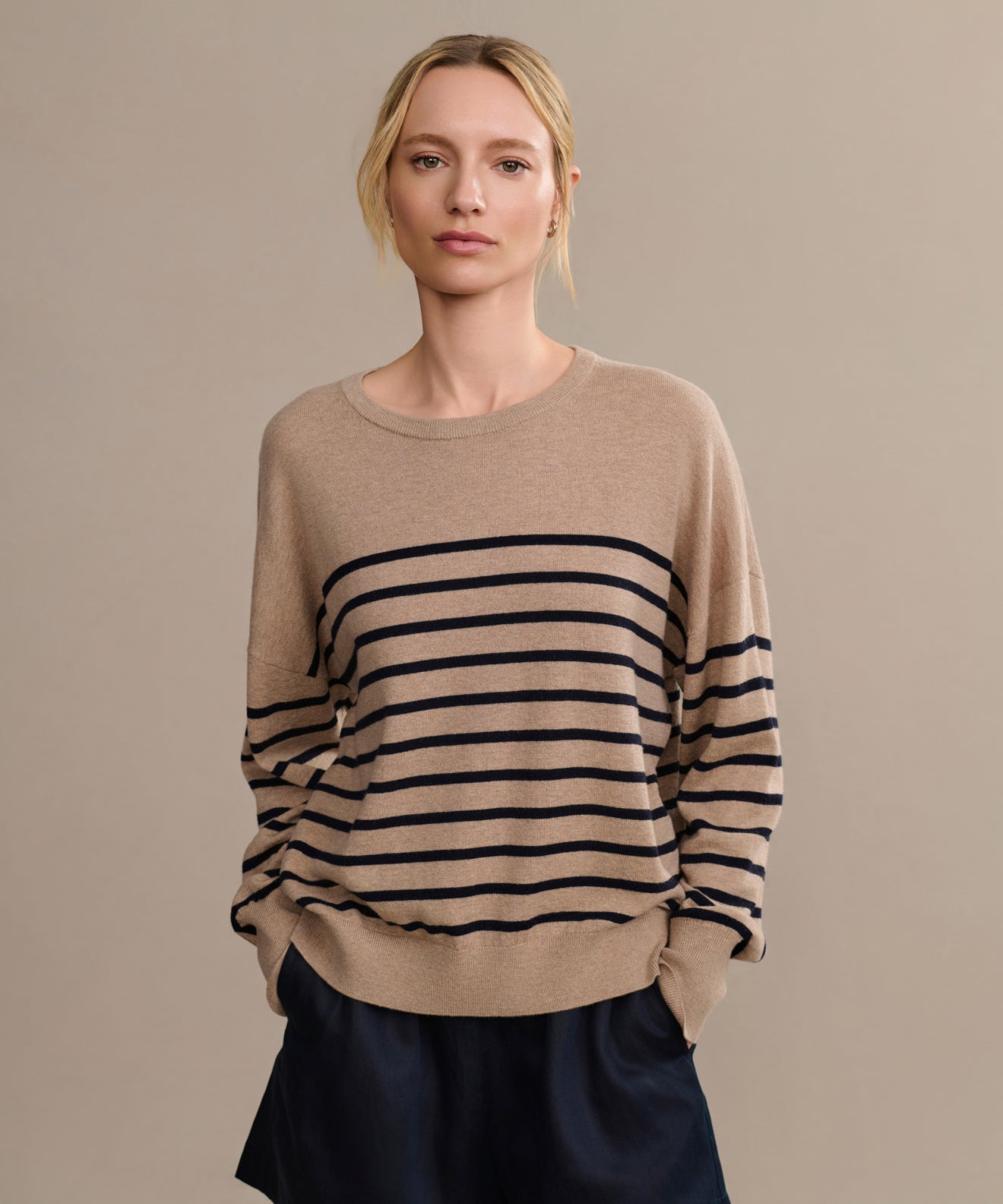Avery Crewneck